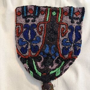 1920s Breathtaking, hand-beaded arts and crafts era evening purse